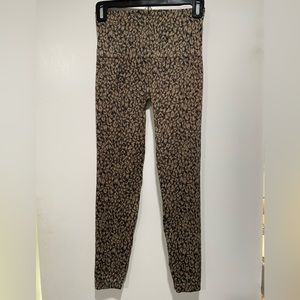 Spanx look at me now legging color mini leopard size small